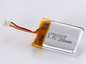 LP502025 200MAH Batería de polímero de litio respetuosa con el medio ambiente 12 meses 3.7V Voltado y 150-200 Wh/kg Densidad de energía